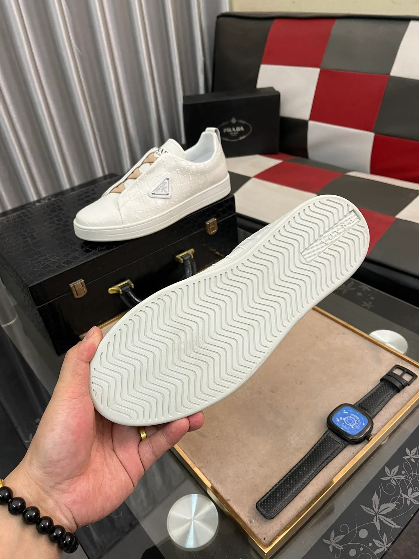 Men's shoes 💰540⌚️⌚️【PRADA】Prada - High-end quality casual sports shoes - Upper: calf leather shoe body with brand metal fasteners, - Inner lining: breathable leather lining - Outsole: ultra-light TPU foam·rubber; molded outsole -Super high quality control·Fine workmanship: highlighted (high-end·luxury·grade) -Size: 38-443️⃣Colors available